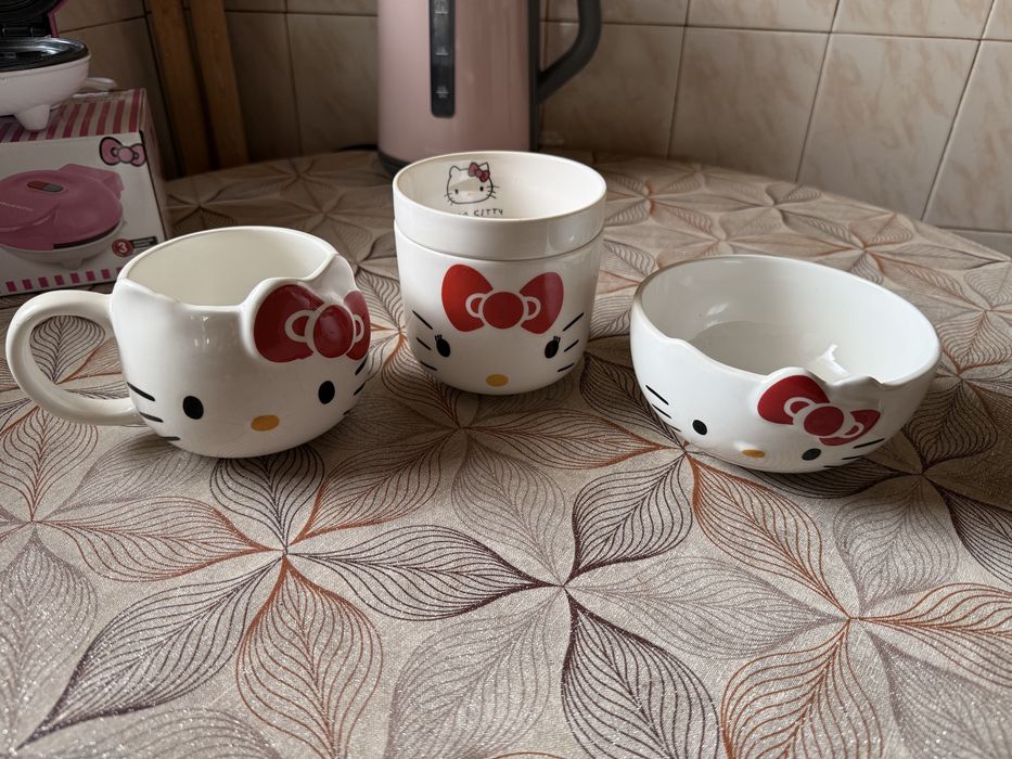 Съдове и гофретник Sanrio Hello Kitty