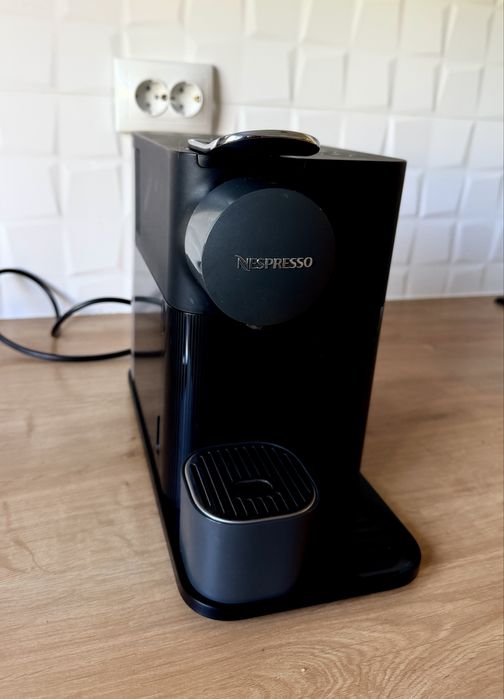 Expresor Delonghi Lattissima One