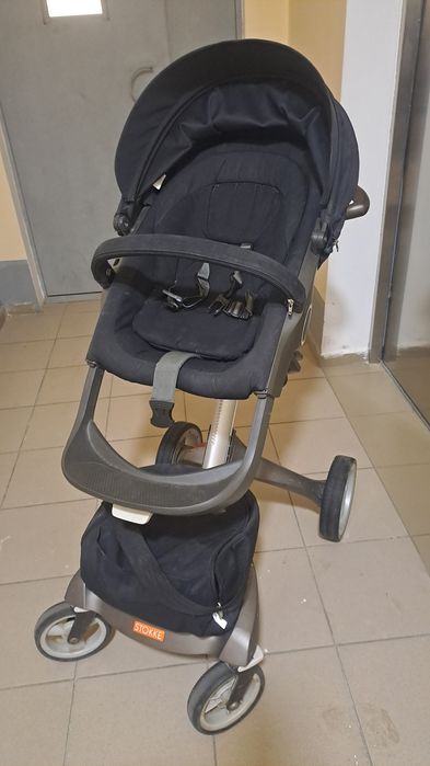 Продаётся прогулочная коляска stokke
