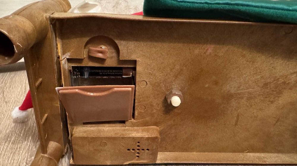 Хъркащ Интерактивен Дядо Коледа– 1994г