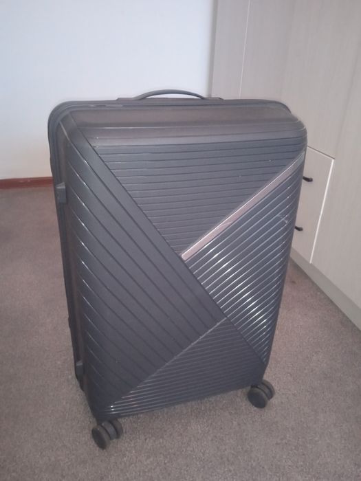 Чемодан 10 000тг