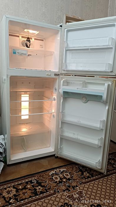 Холодильник LG GRM492YQ б/у