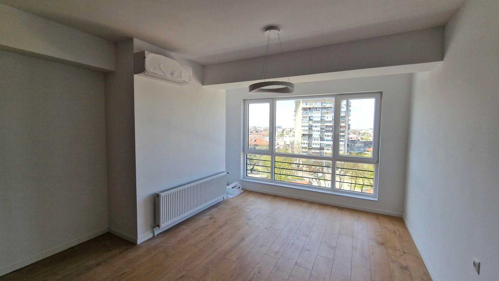 Продава се Двустаен апартамент в Русе, Център - 89 кв.м за 1006 €/кв.м - Снимка #2