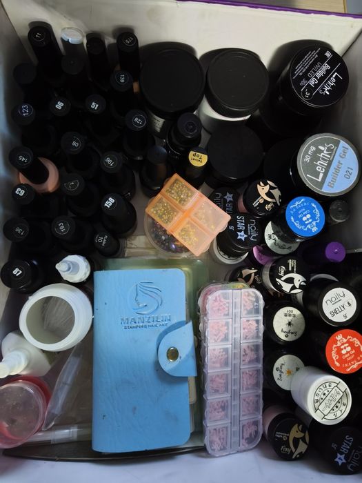 Продам все для маникюра