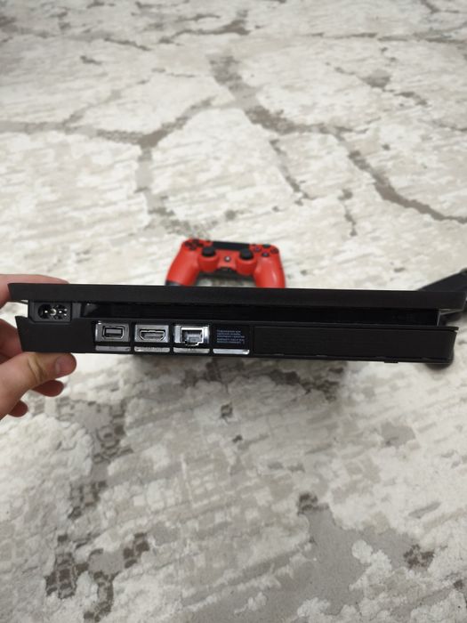 PlayStation 4 slim