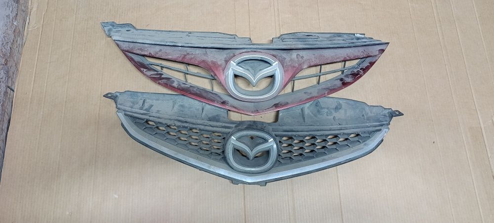 Стопове и решетки за Мазда 3