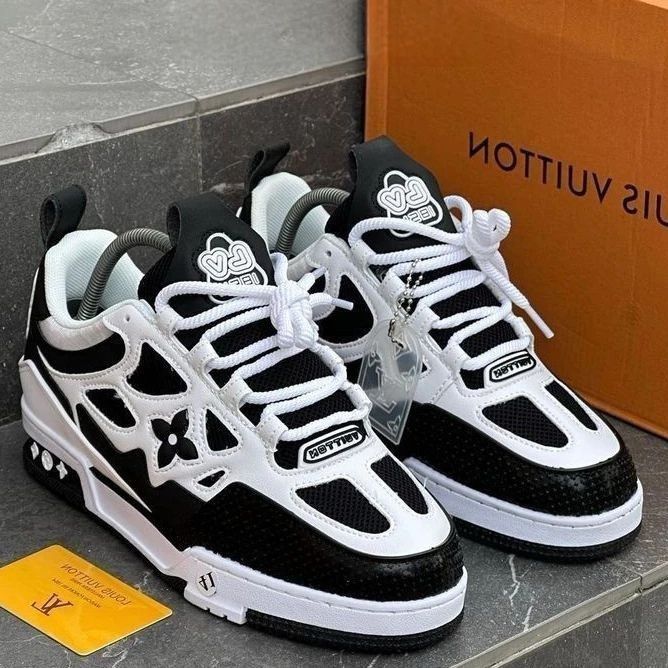 Мъжки сникърси обувки цветове черни и бели