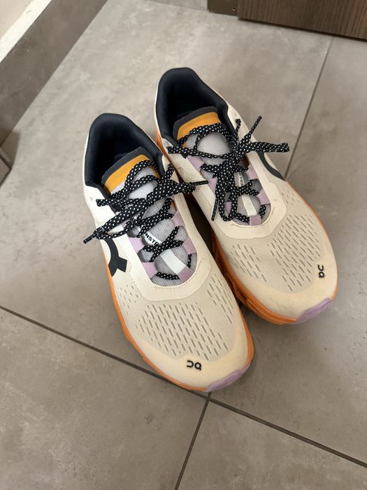 On Cloud спортни обувки