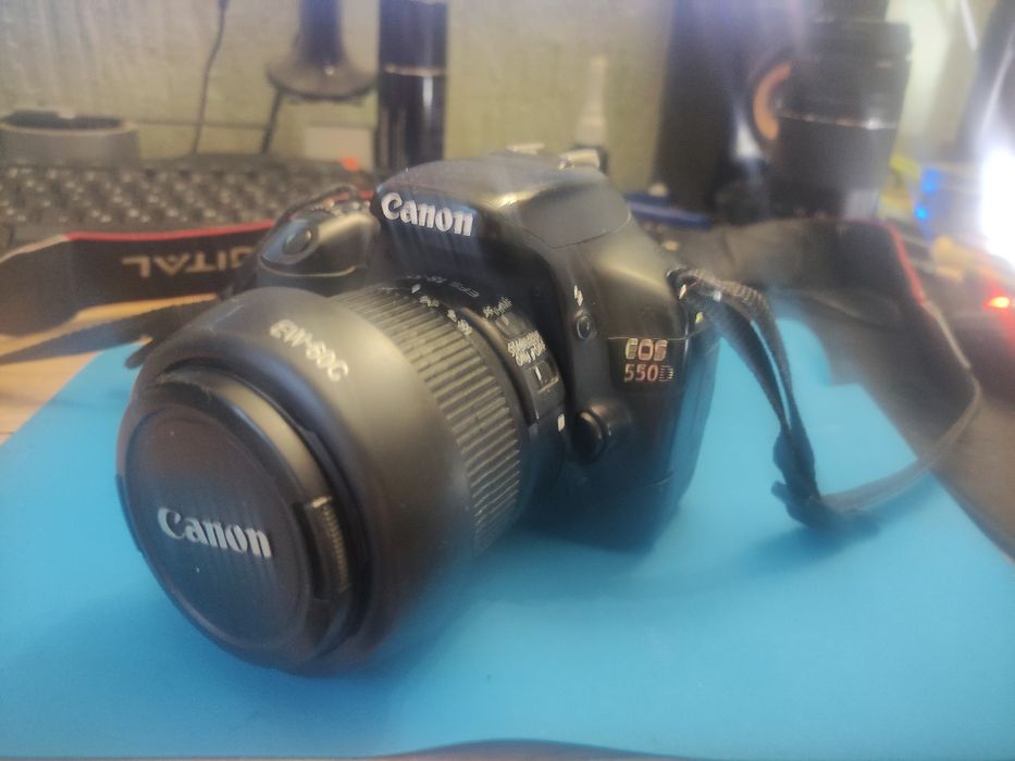 Canon EOS 550d. Обьектив EFS  18-55.
