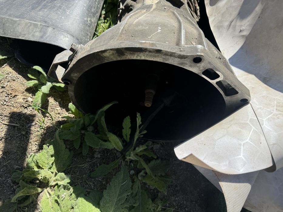 Коробка механика Митсубиси L-200