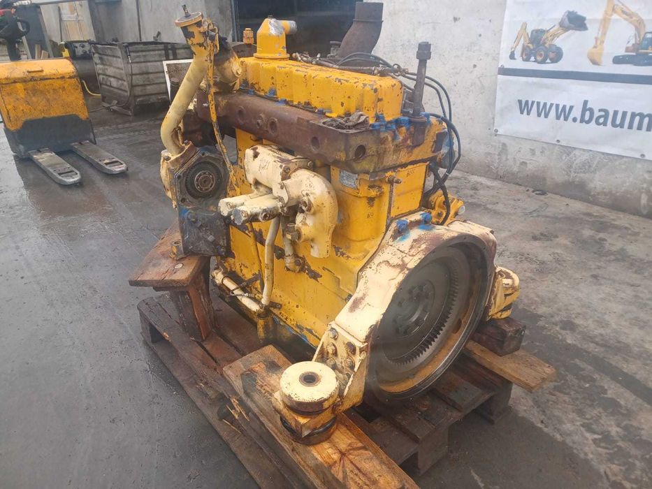 Motor Caterpillar 3304 pentru buldozer