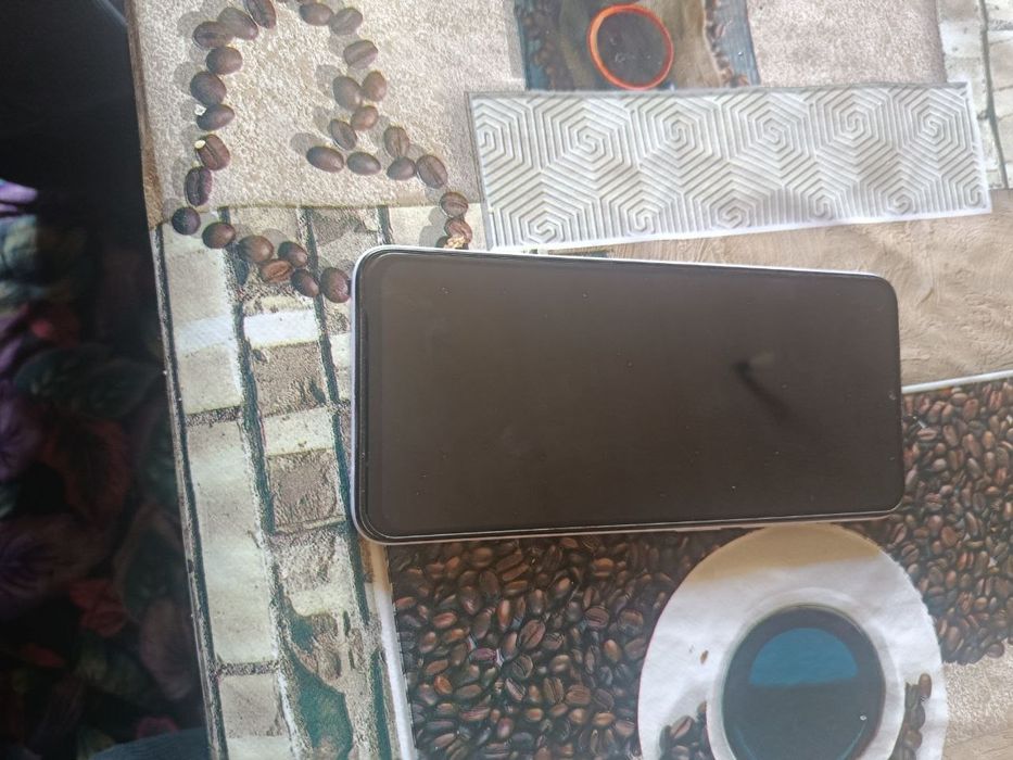 Realmi 12c sotladi