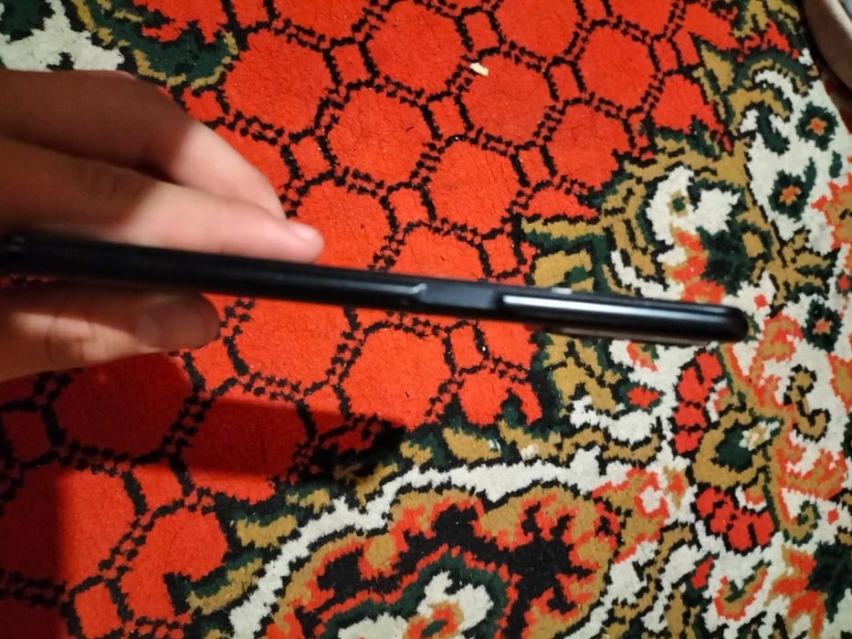 продается телефон оппо а96