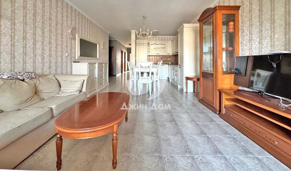 Продава се Тристаен апартамент в Свети Влас - 149 кв.м за 1095 €/кв.м - Снимка #2