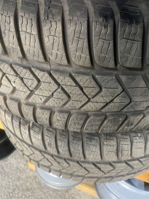 Гуми-зимни 205.55.17 Pirelli