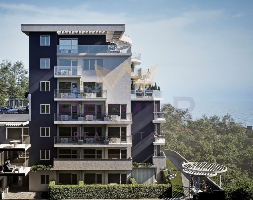 Морски апартамент, 118 м2, 2 спални, първа линия