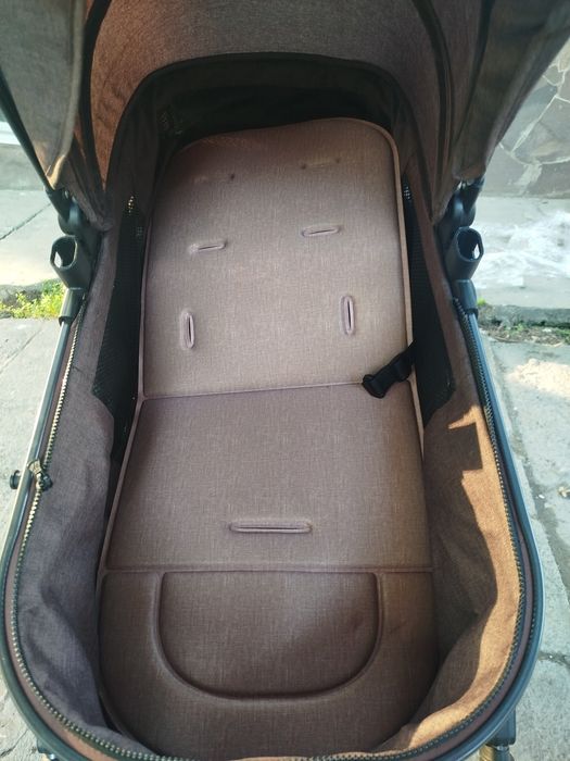 Продам коляску детскую с креслом