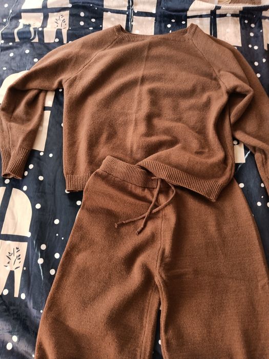 Дамски комплект плетиво