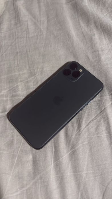 iPhone 11 pro midnight green