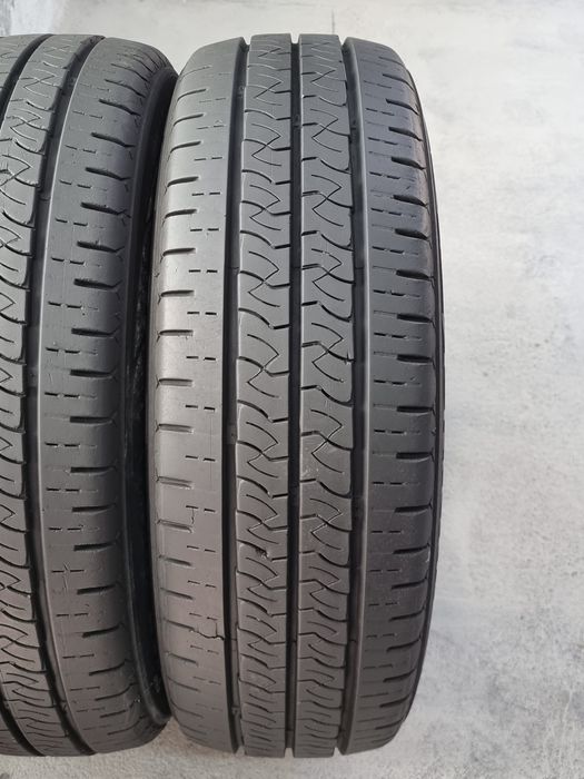 195/65/16 C Kumho 2Броя: 140лв 8мм