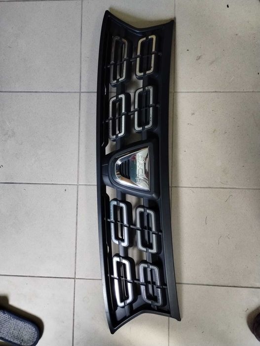 Grila bara fata Dacia Duster 2 (2018 - 2024)