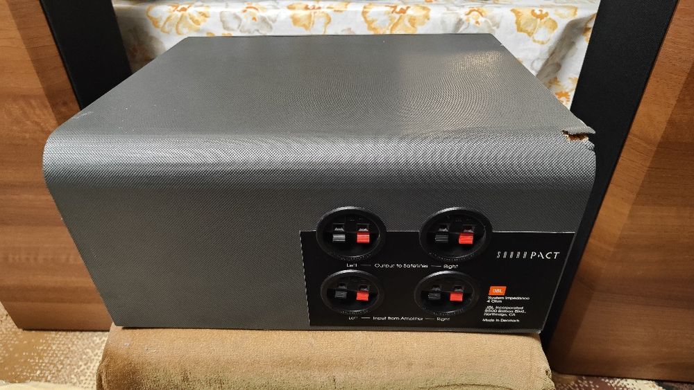 Тонколони JBL BALBOA 30