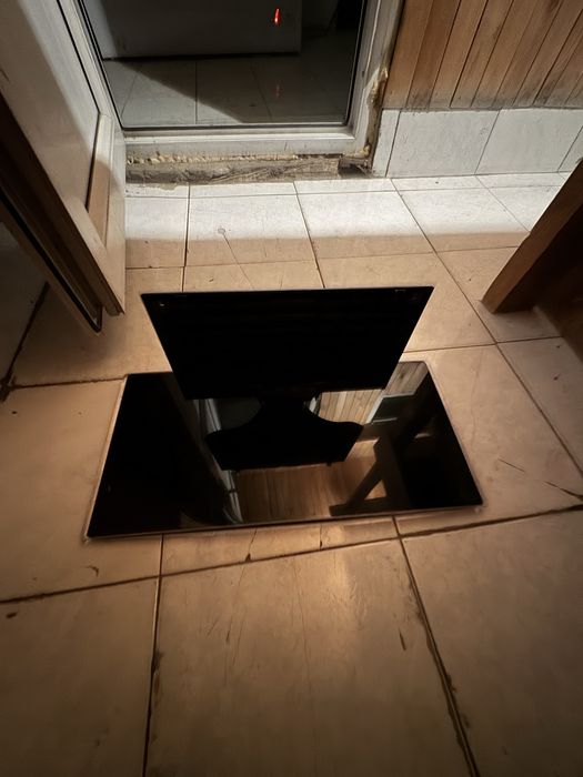 Подставка телевизора