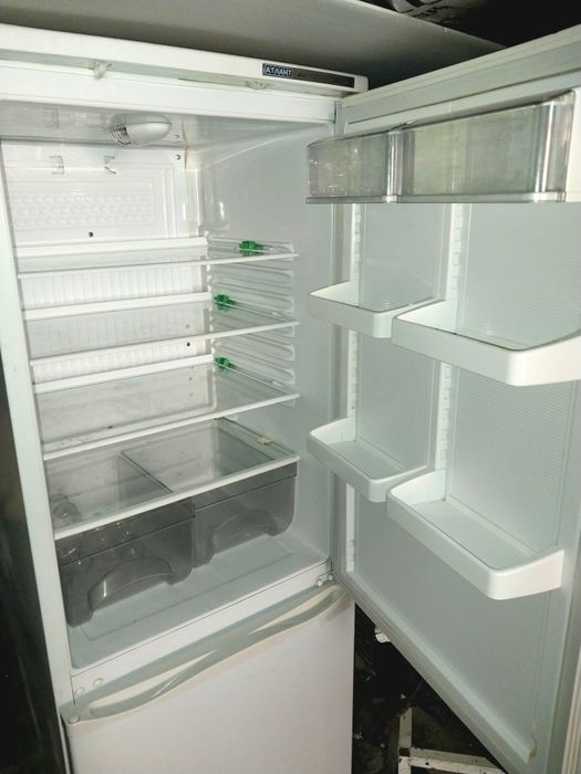 Продаю холодильник