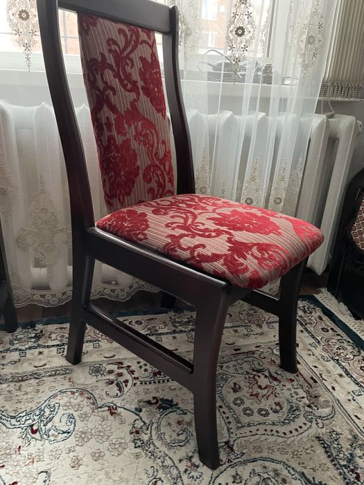 Стулья деревянные