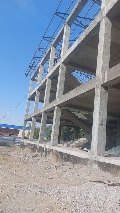 Строительство домов под ключ
Строительная бригада выполняет работы по