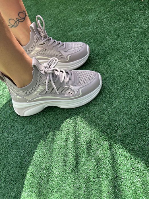 Дамски маратонки HM