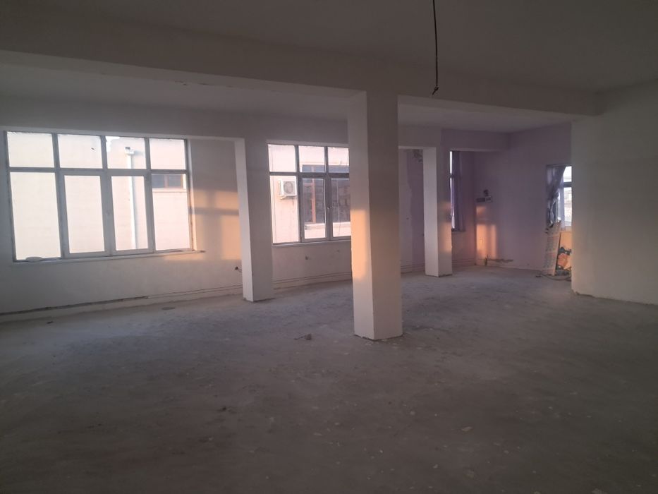 Noturar  bino  3 etaji arendaga beriladi !