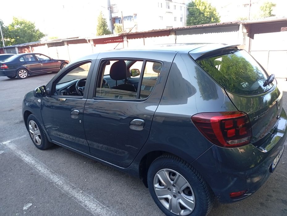 Vând Dacia Sandero
