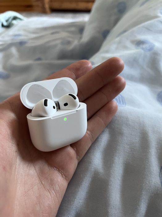 Apple Airpods 4