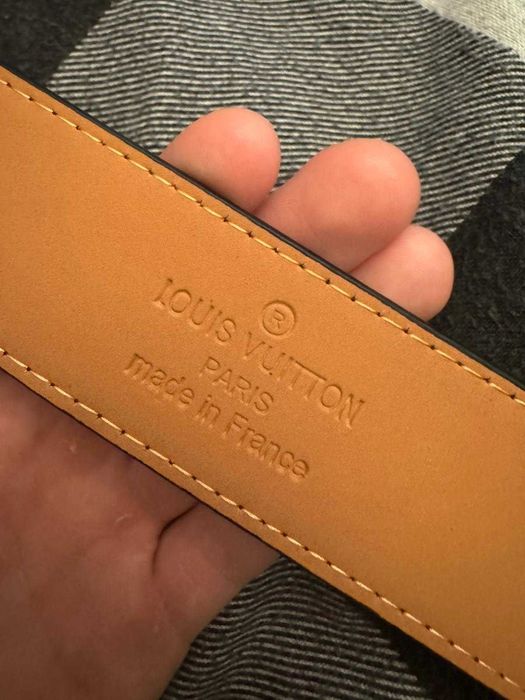 curea louis vuitton neagra