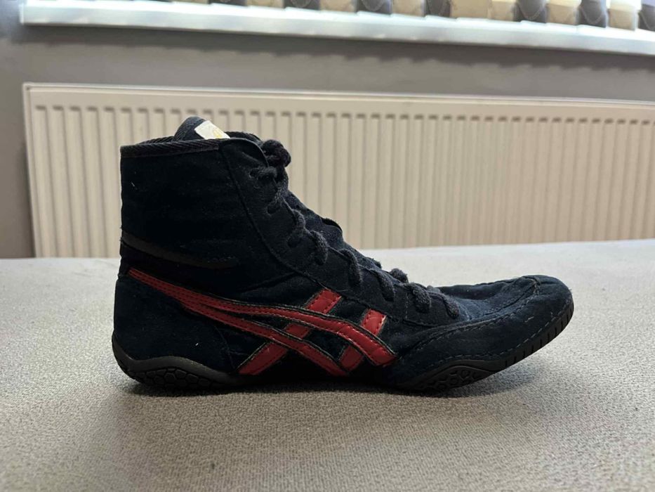 Борцовки ASICS 38.5 номер