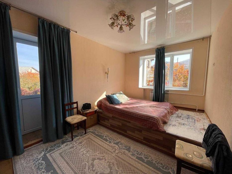 Коттедж в поселке Ульбинский