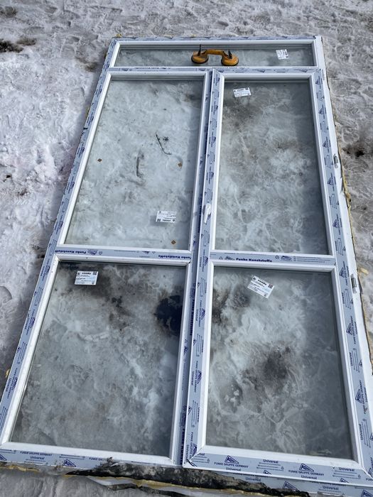 Продам раму с дверью