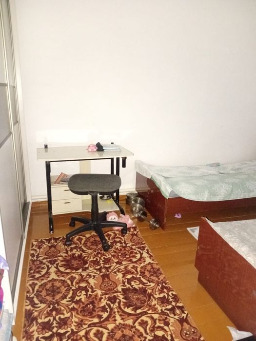 **Срочно продаётся дом с большим участком**