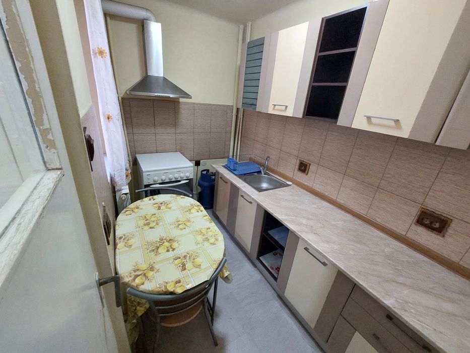 Închiriez Apartament cu 2 Camere la 5 Minute de Piața Rogerius