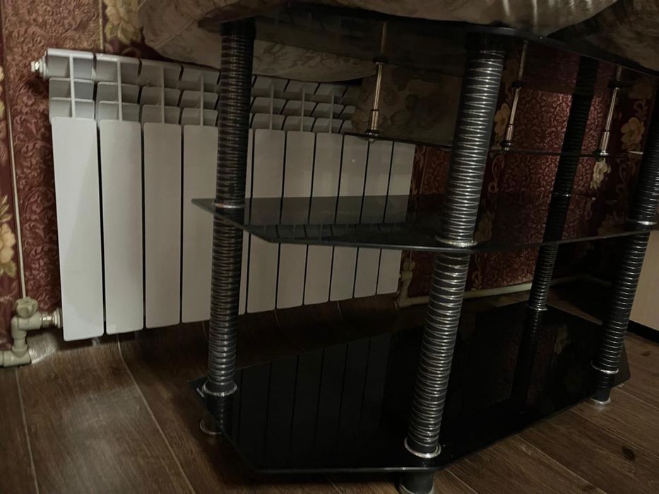 полка под телевизор