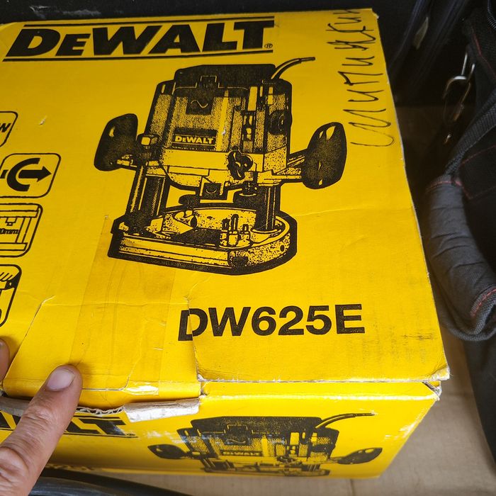 Продам новый Фрезер 2000w.