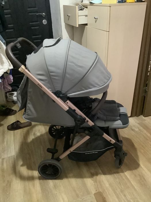 Срочно продаётся коляска прогулочная Kidilo 6530mini