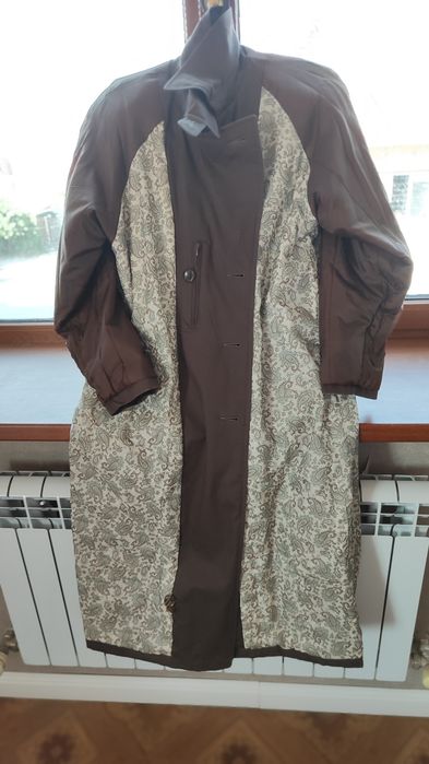 Плащ утеплённый. Новый.