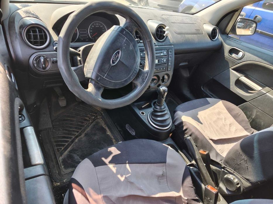 Ford Fiesta 1.25 - 75к.с - 2005г. на части