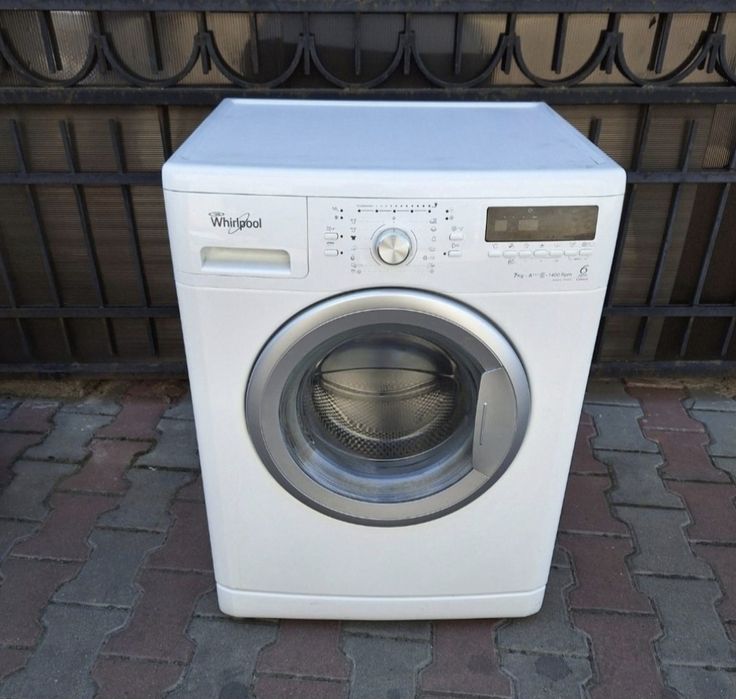 OFERTA : REDUCERE 300 lei. Masina de spălat rufe Whirlpool  / awo 3731