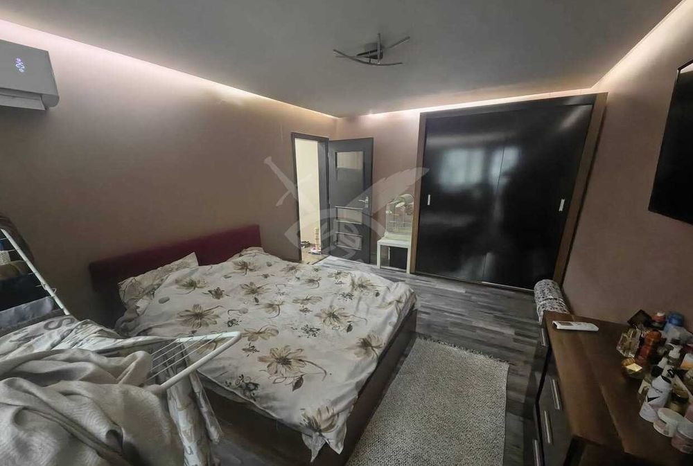 Продава се Двустаен апартамент в Средец - 64 кв.м за 1008 €/кв.м - Снимка #4