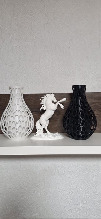 Decoratiuni casa  statuie cuplu/ vaza