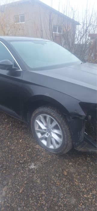 Dezmembrez skoda superb 2019