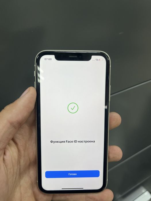 Iphone 11 white 64GD